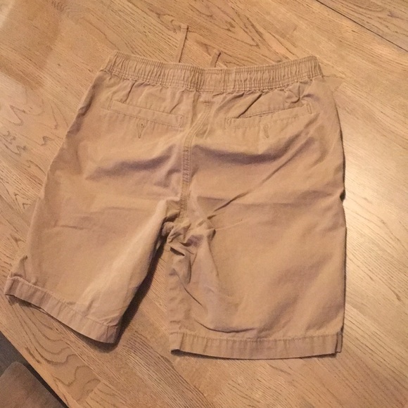Shorts - Picture 2 of 3